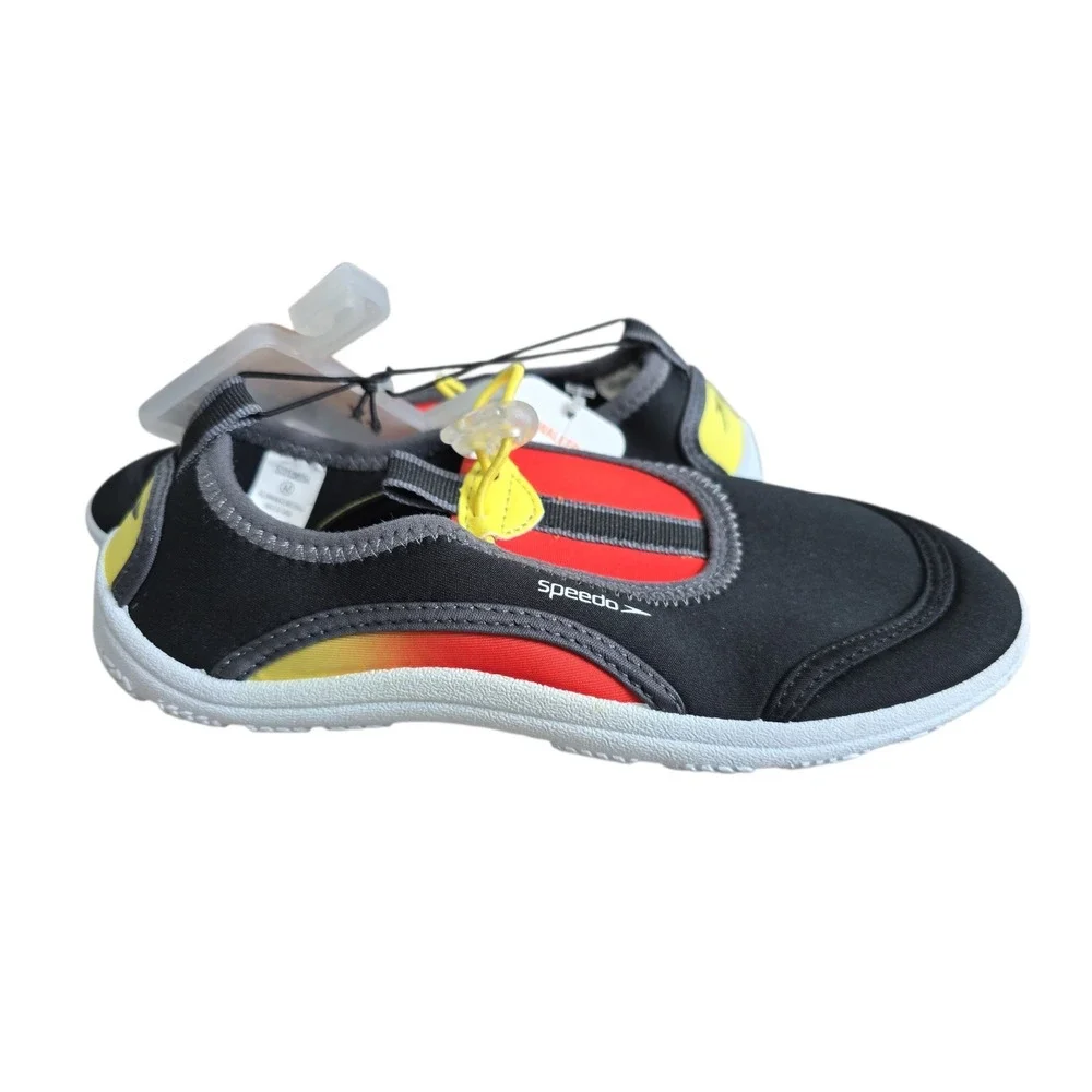 NWT Speedo Junior Surfwalker Pro Water Shoes Size Medium 2-3 Unisex